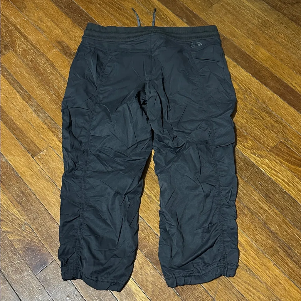 The North Face Aphrodite Crop Hiking Pants, Gray, Medium - Image 4
