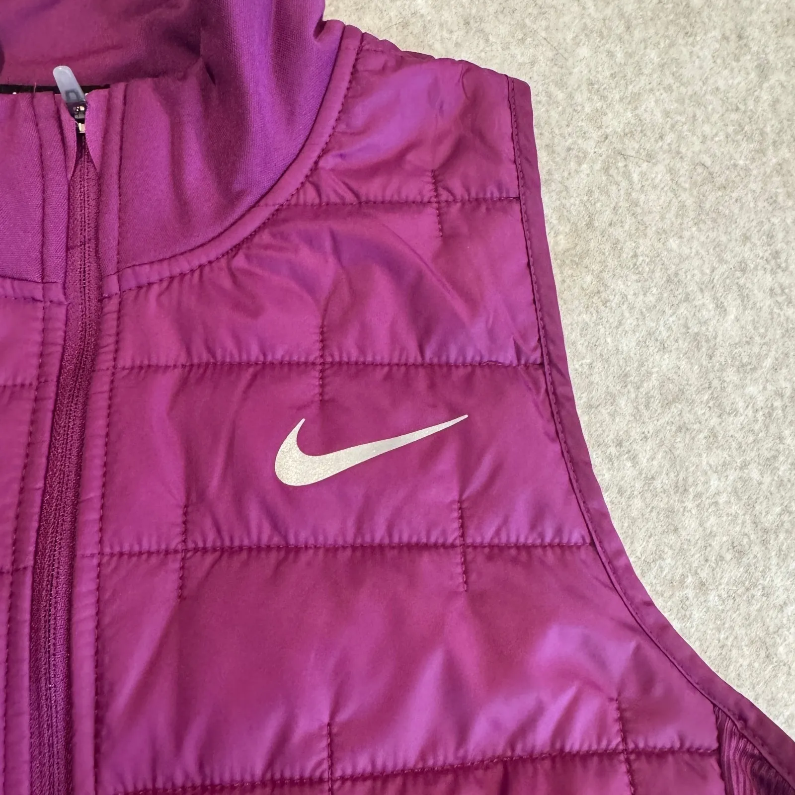 Nike Therma Fit Full Zip Quilted Running Vest Womens S Purple Polyester Pockets - Image 9