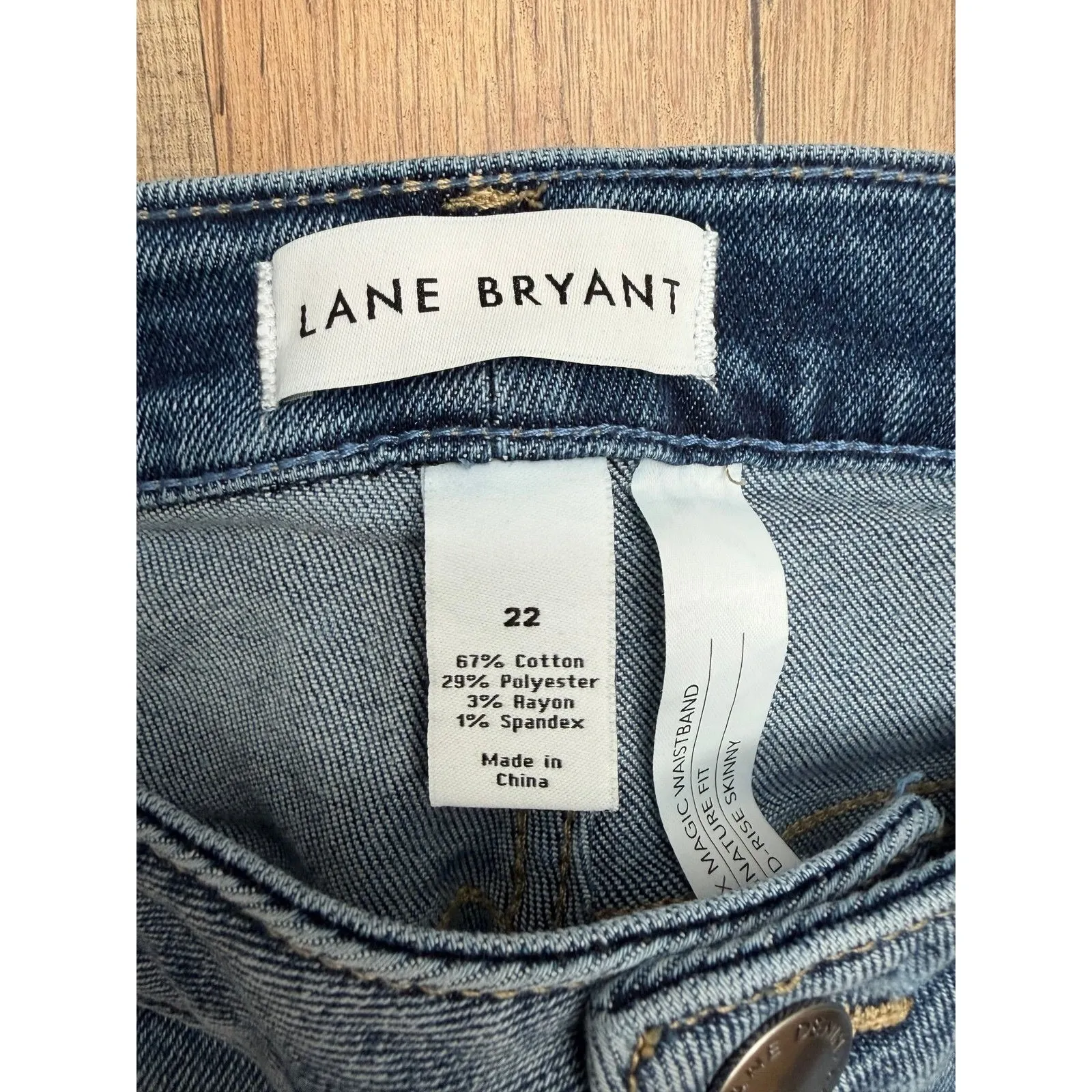 Lane Bryant Signature Fit Mid Rise Skinny Jeans Distressed Plus Size 22 - Image 5