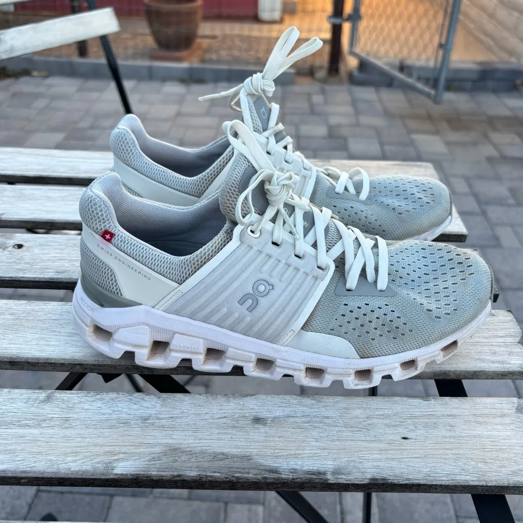 On Women's Cloudswift 4 Running Shoes Size 7 - Image 3