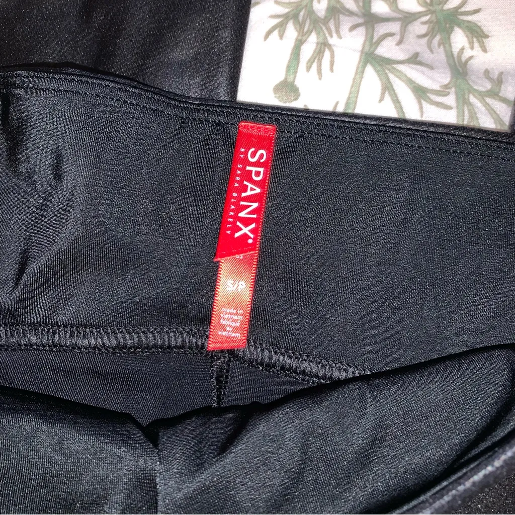 FINAL SALE♥️Spanx Faux leather legging - Image 9