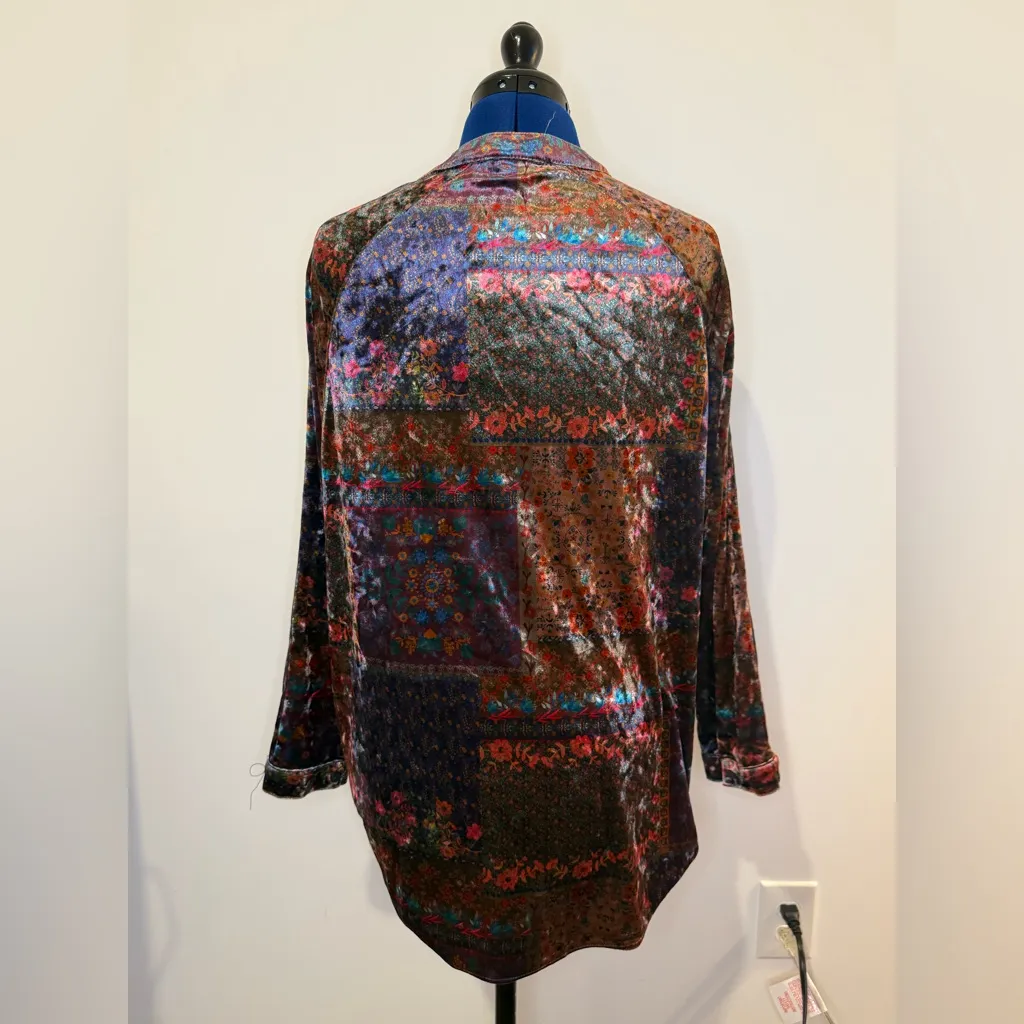 Natural Life Velvet Velour Patterned Tunic Top - Image 2