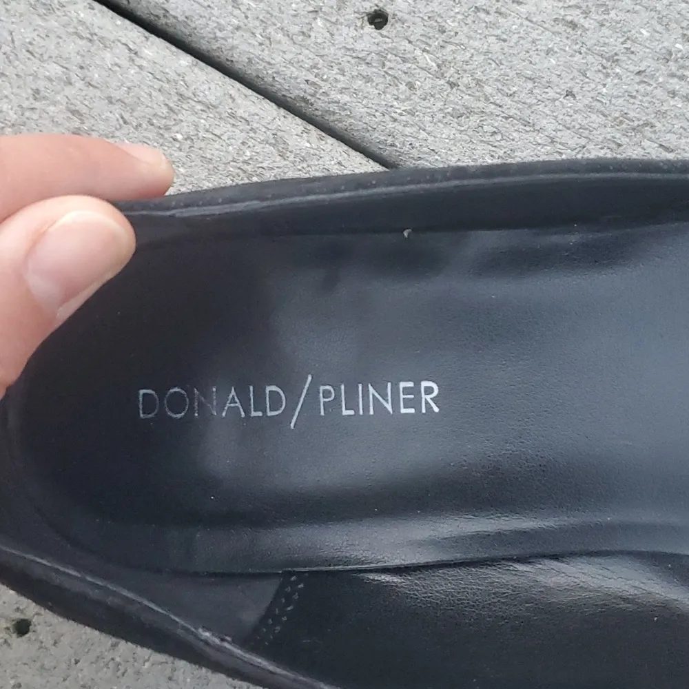 Donald Pliner Pointed Toe Suede Palma Flats - Image 9