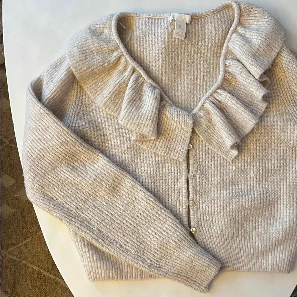 H&M Wool Blend Dainty Button Down V Neck Ruffle Neck Cardigan Sweater Neutral M - Image 4