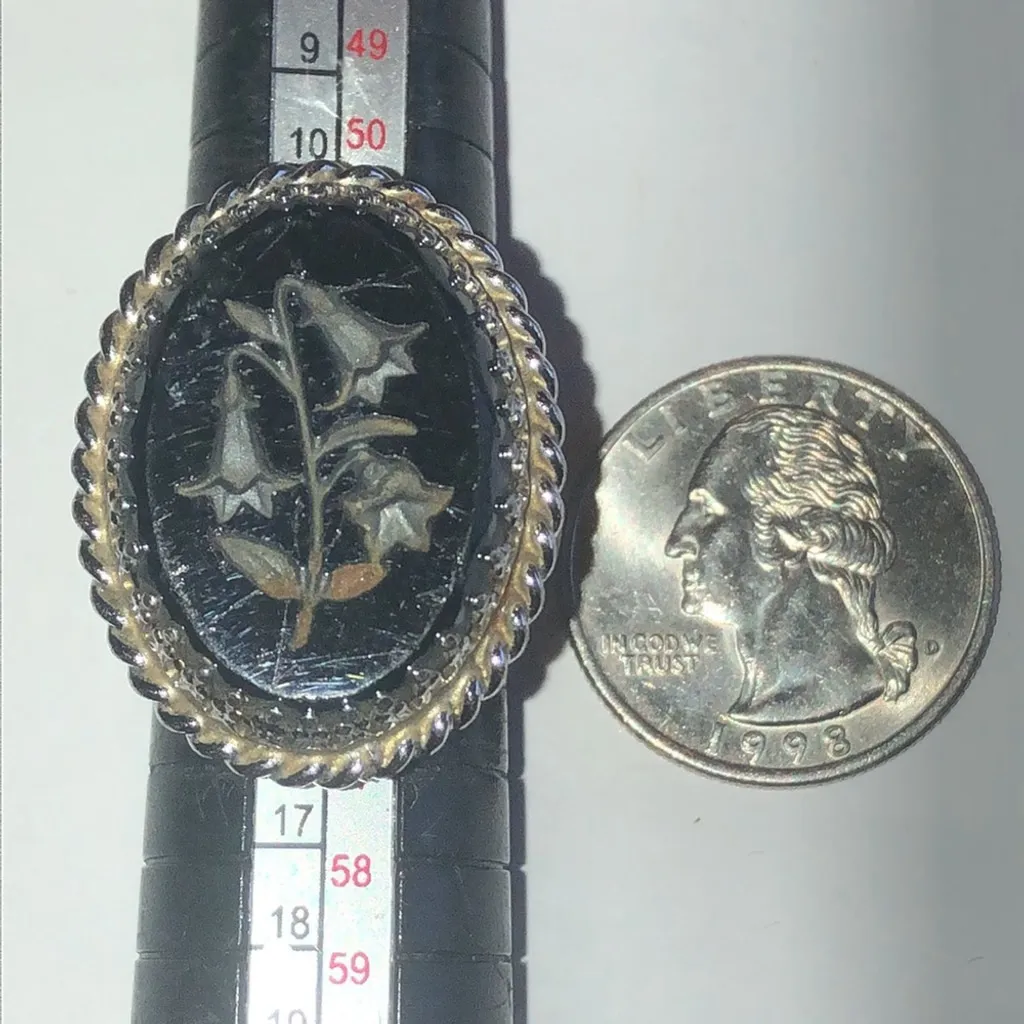Whiting Davis Co Vintage Floral Engraved Cameo Ring Black - Image 9