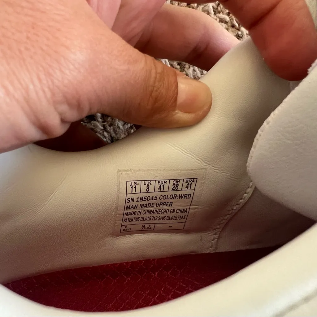 NEW Skechers Women's Camdenn-Been Lifted Sneaker  Sz 11 - Image 10