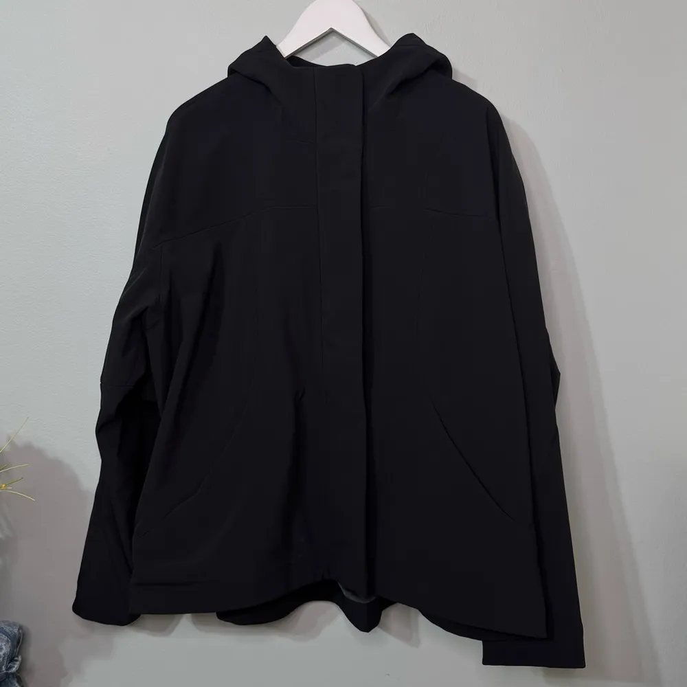 Lululemon  RepelShell Cinch Back Rain Jacket Waterproof Windproof Velour Lined 12 - Image 10