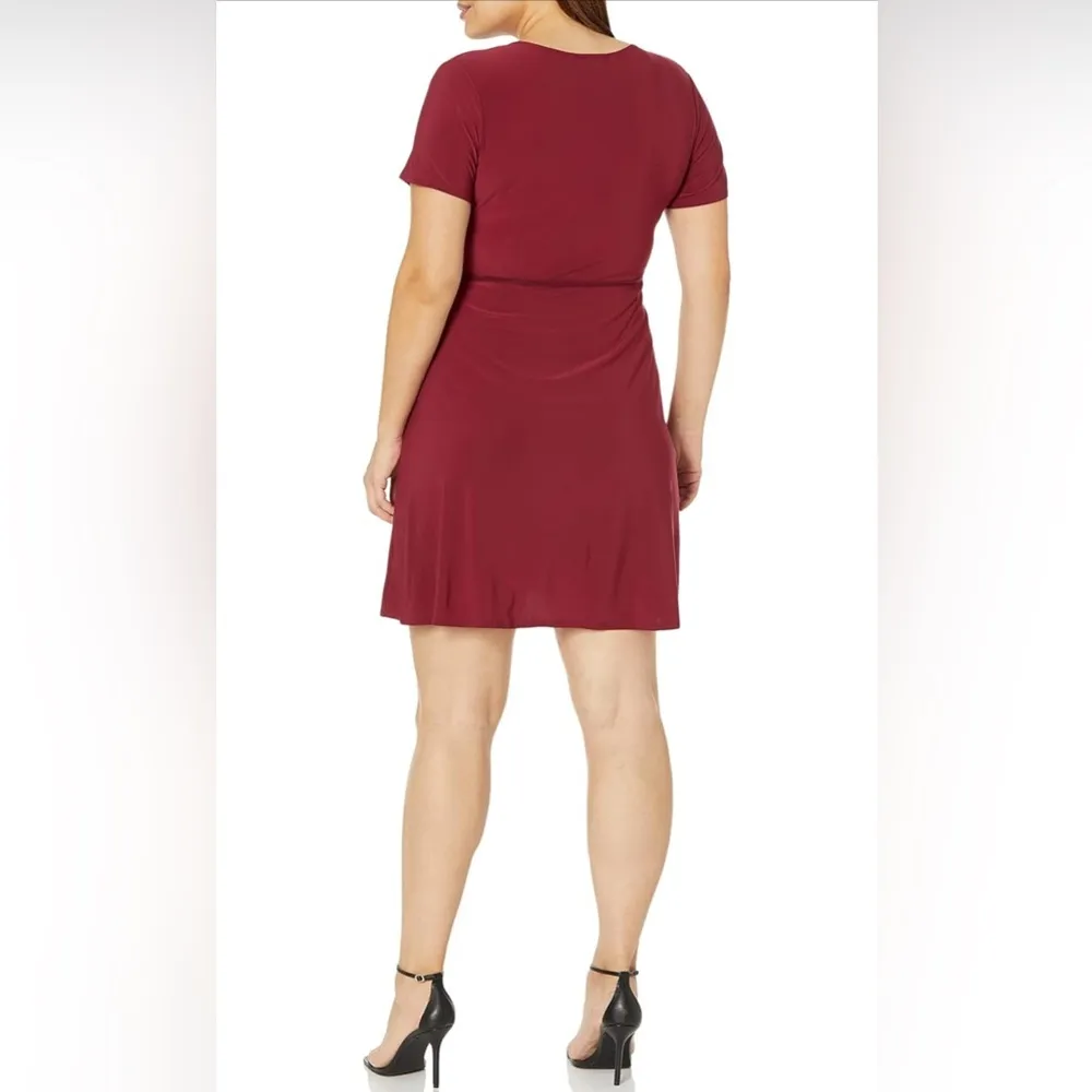 NEW Wine Red Star Vixen Short - Image 2