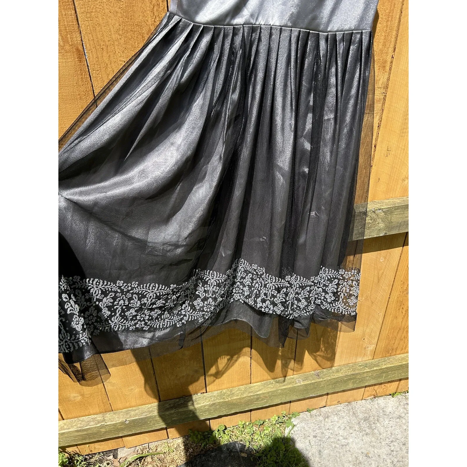 Night Way‎ Women's Sz 8 Silver with Black Tulle Beaded Gown Dress Vintage - Image 4