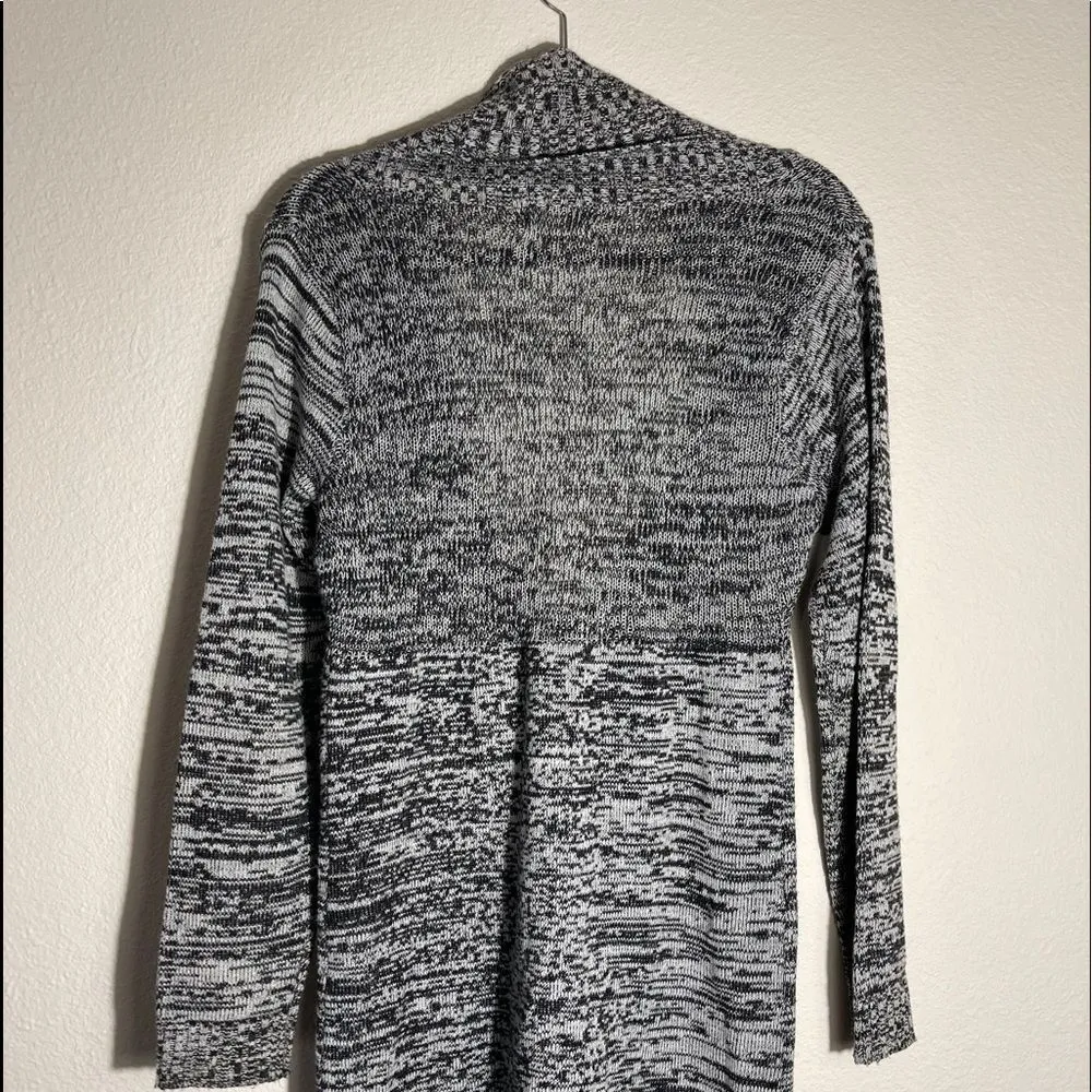 Suspicious Lines Cardigan‎ Sweater Black Size undefined - Image 4