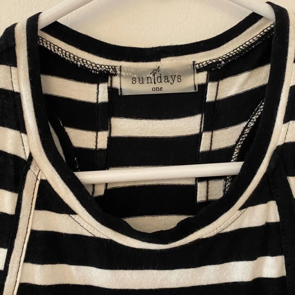 sundays Black White Striped Racerback Tank Top Women's Sz One - Image 4