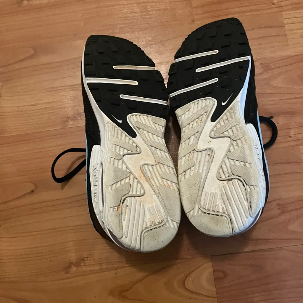 Nike Air Max Women's Shoes Size 9 Athletic Sneakers Black & Blue Swooshes - Image 8