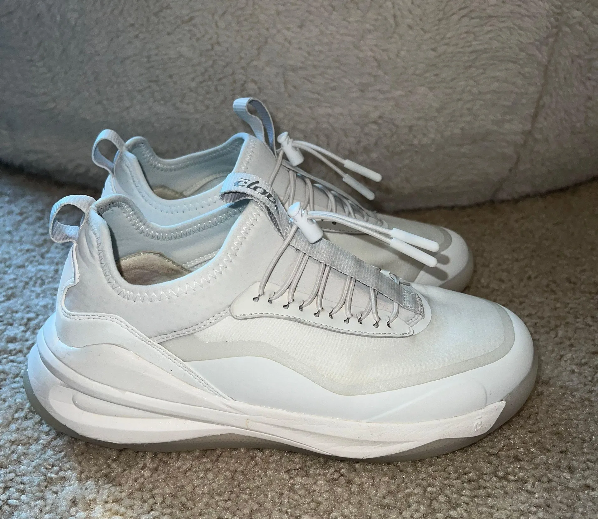 Clove Aeros White Size 7 - Image 2