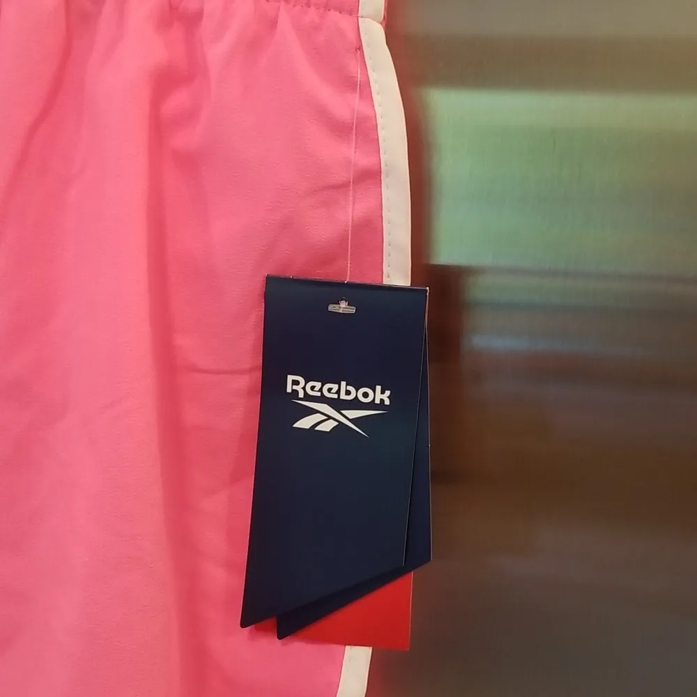 💕REEBOK💕 Game Time Shorts Built-In Brief XL NWT - Image 7