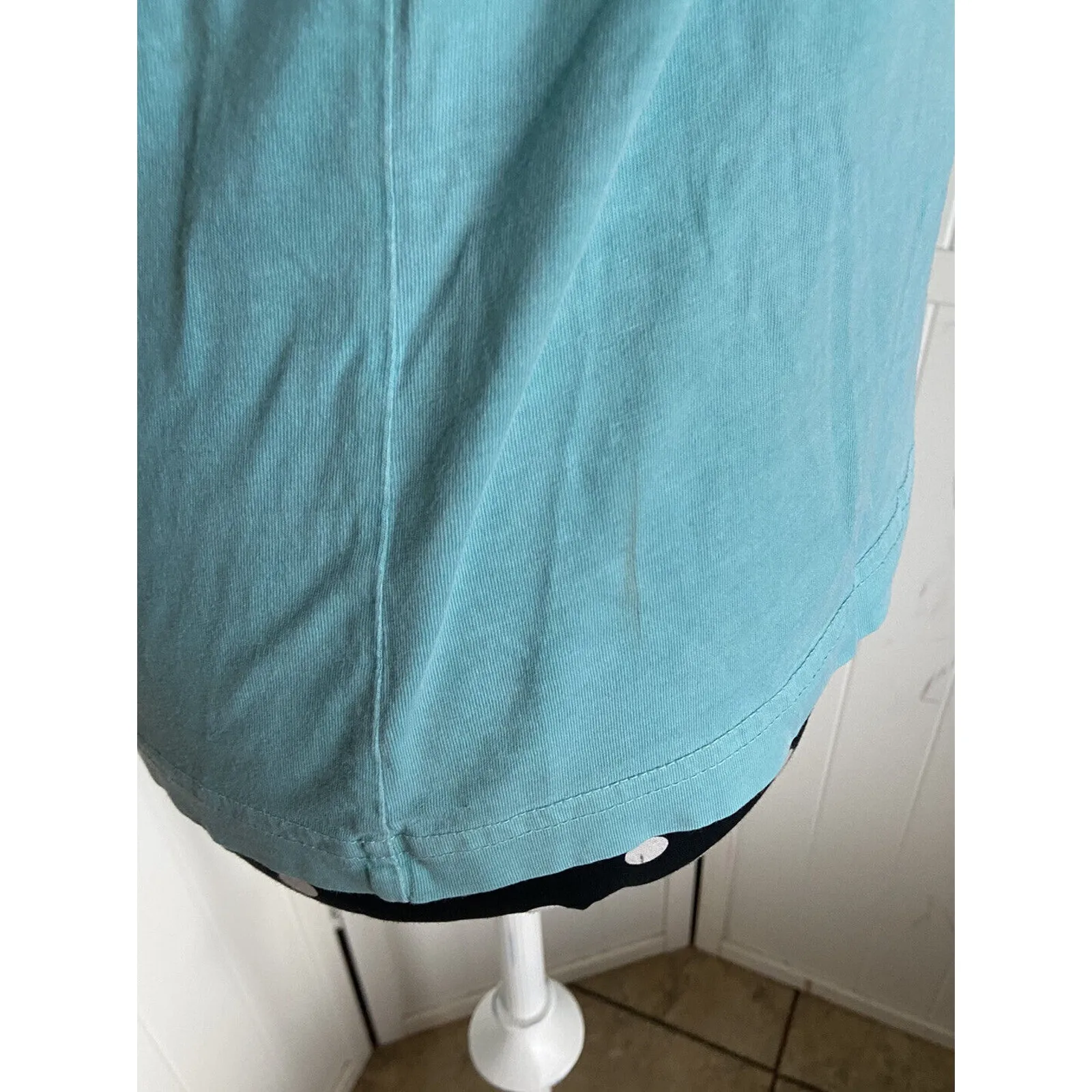 Ivory Ella Womens Tee Size‎ Small Aqua Elephant Paisley Long Sleeve Tee Shirt - Image 8