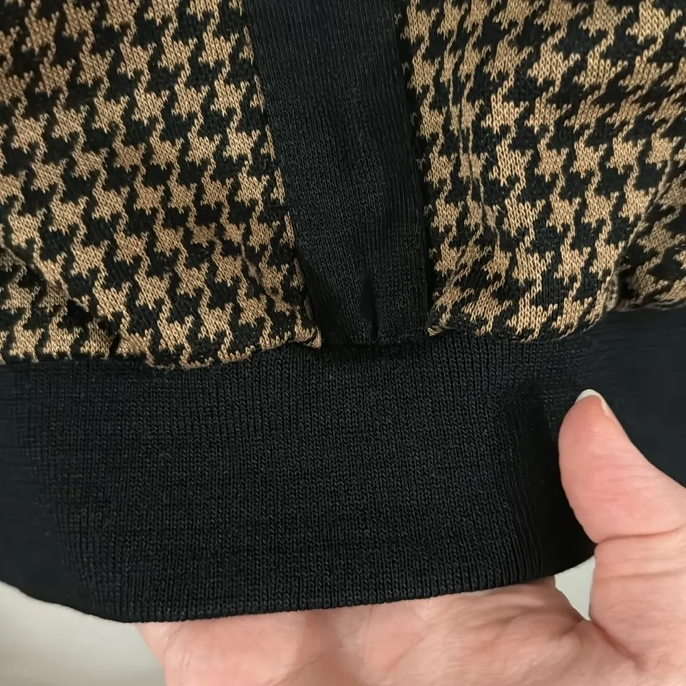 Vintage Cape Cod houndstooth print collared buttoned Sweater size XL Black - Image 8