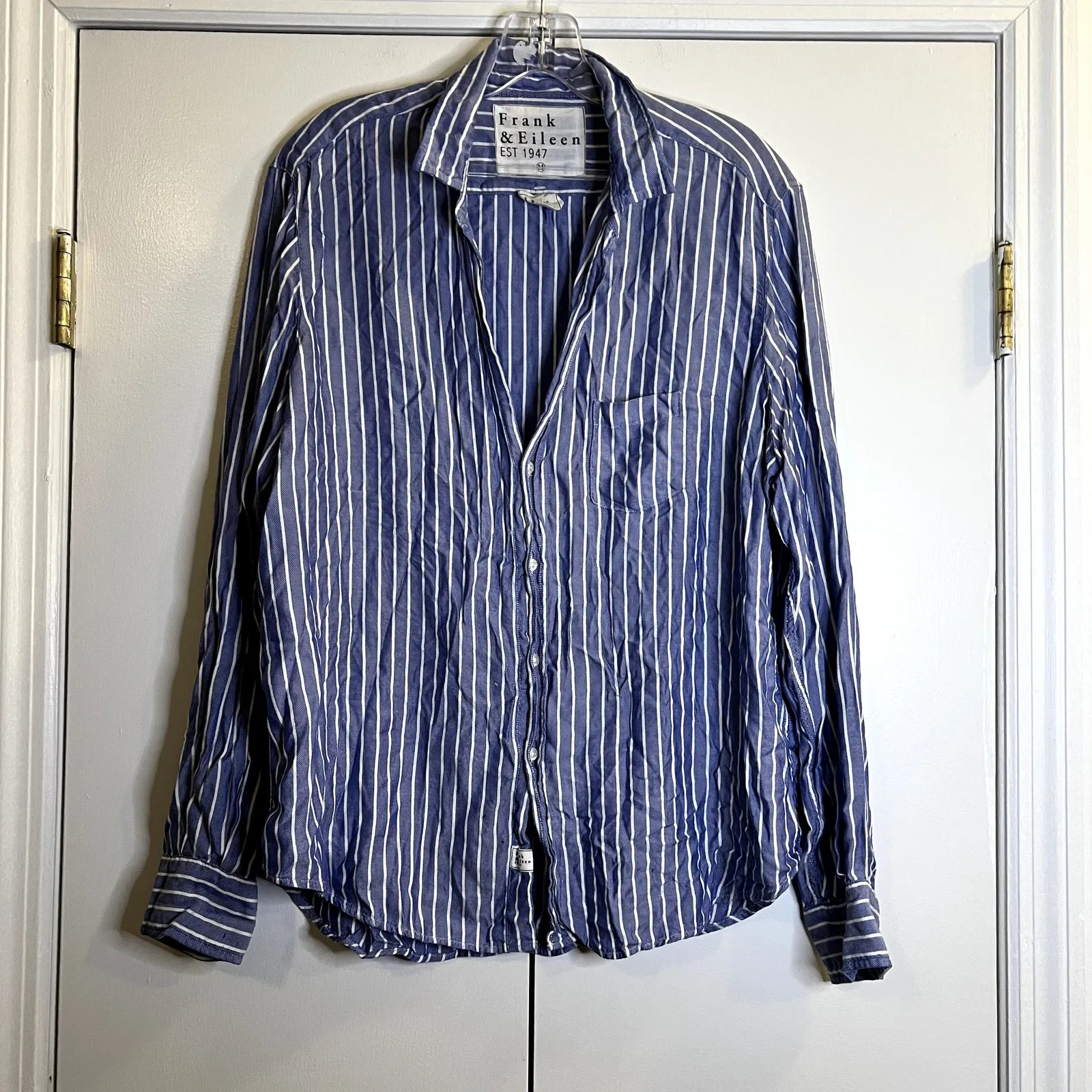 Frank & Eileen Eileen Button Shirt size M Striped Blue White - Image 3
