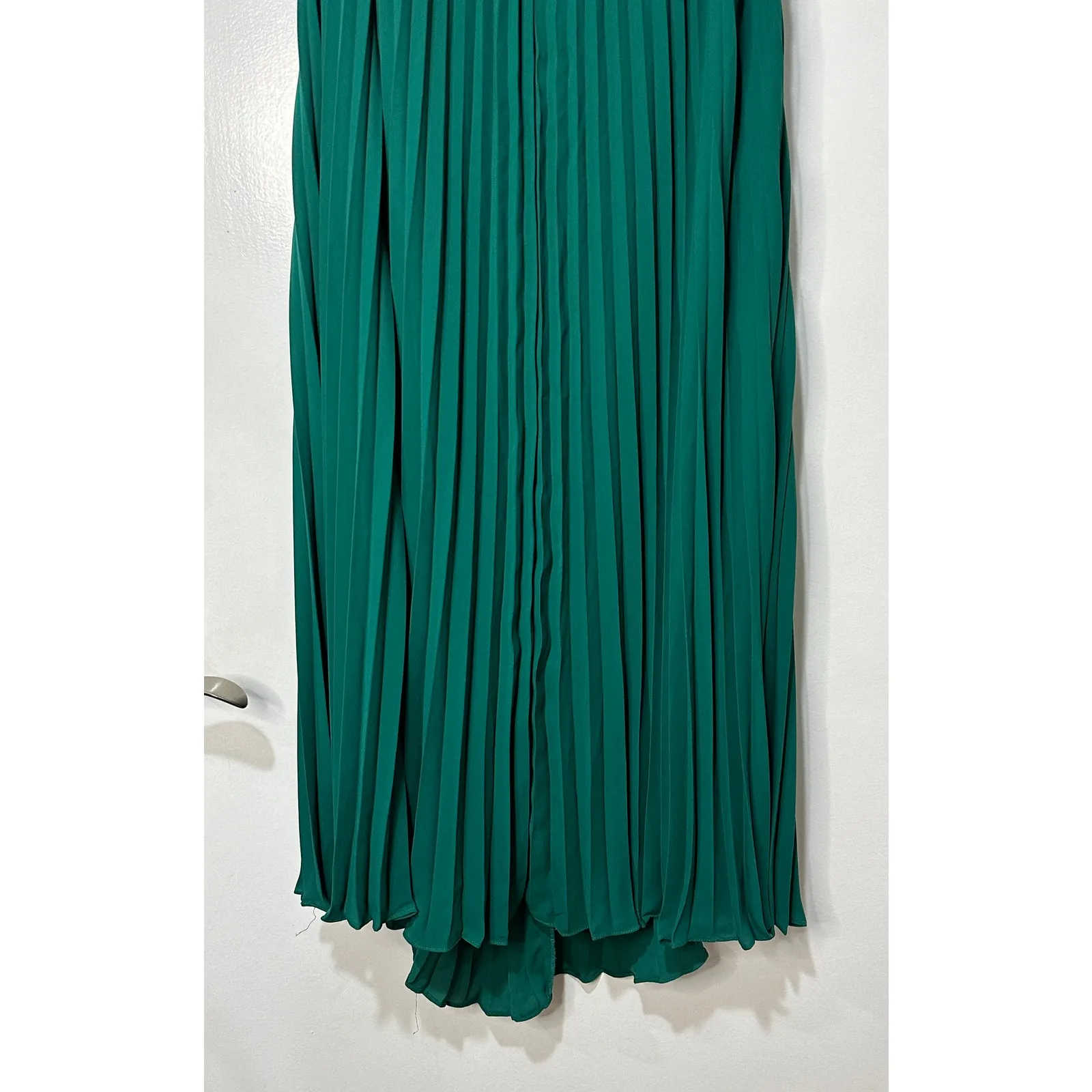 Reiss Roya Halter Neck Pleated Midi Dress Emerald Green Size 6 NWT Elegant Dress - Image 12