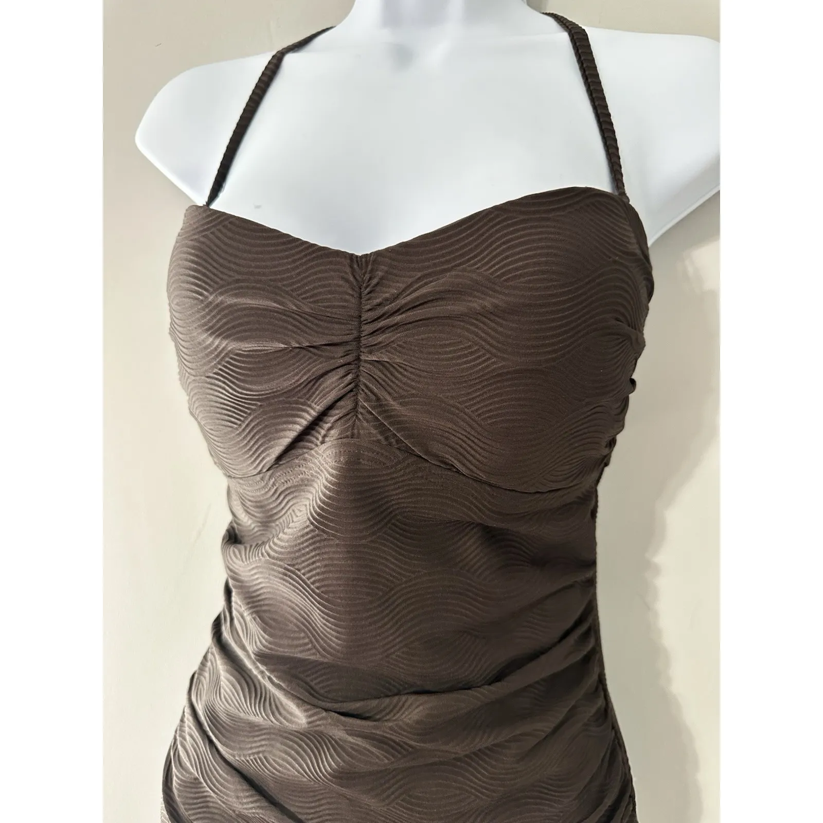 J. McLaughlin Ruched Halter One Piece Swimsuit Brown Textured Tummy Control Sz 8 - Image 3