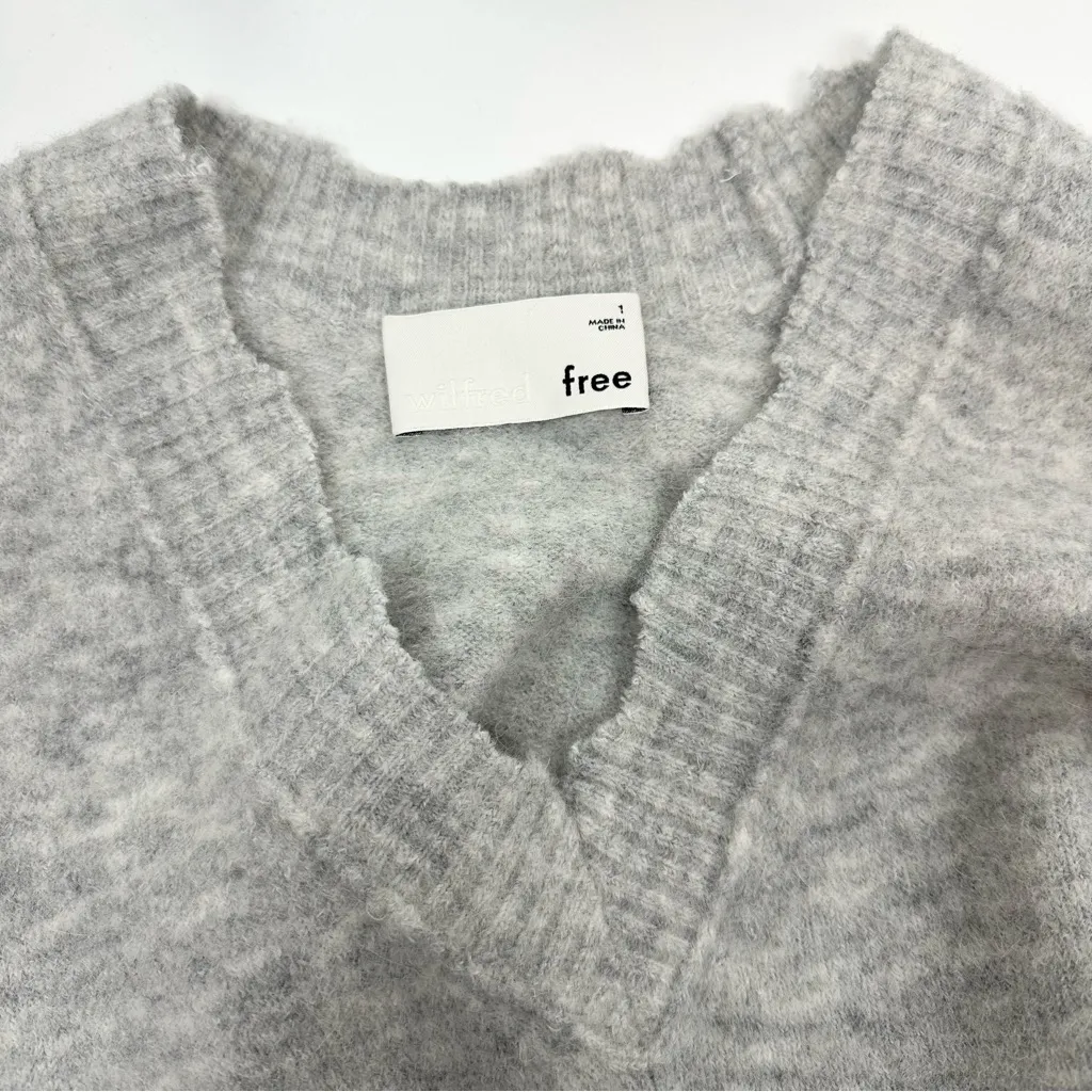 Aritzia Wilfred Krause V-Neck Sweater Wool Blend Size 1 - Image 5