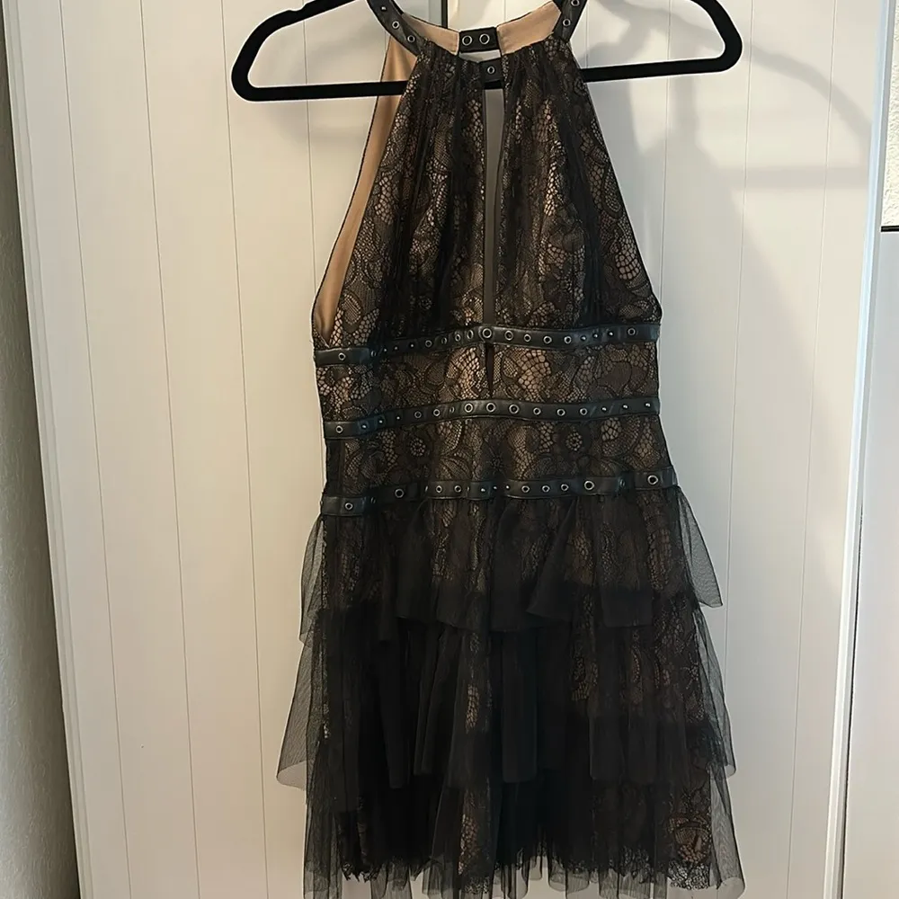 BCBGMAXAZRIA BLACK HALARIA LACE GROMMET HALTER DRESS - Image 2