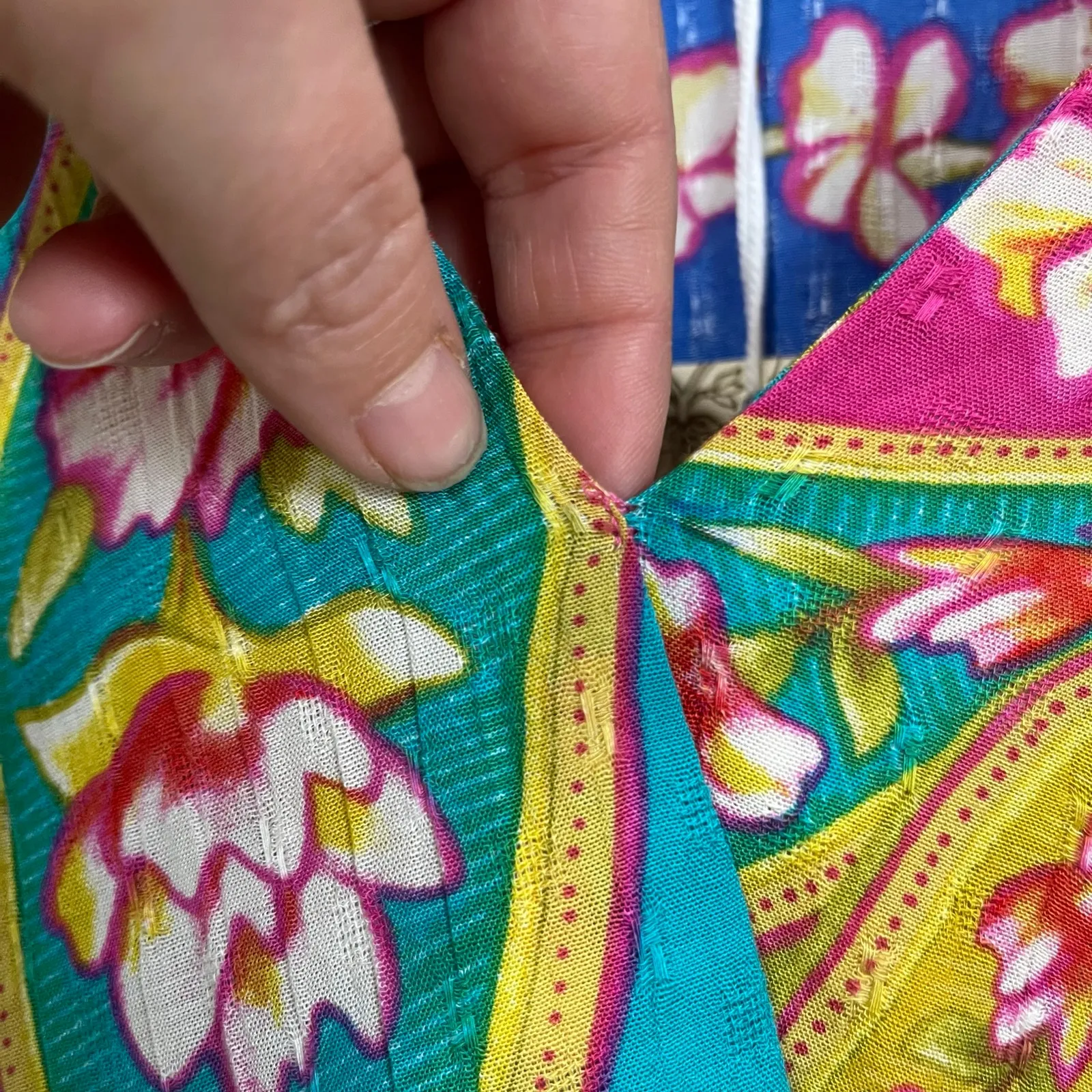 Haute Hippie Abstract Wrap Style Cropped Top Boho Chic NWT Size M - Image 4