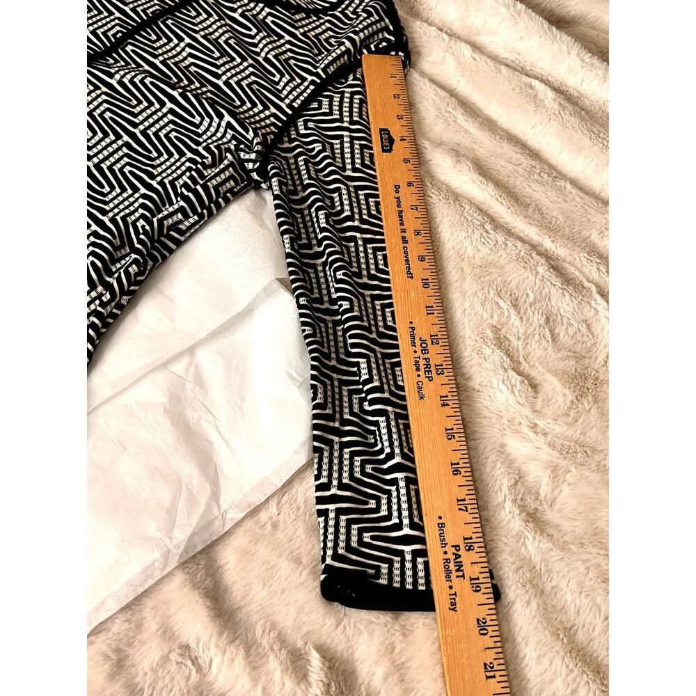 Ali Miles womens size small tunic black/white knit geometric artsy, lagenlook, Black - Image 4