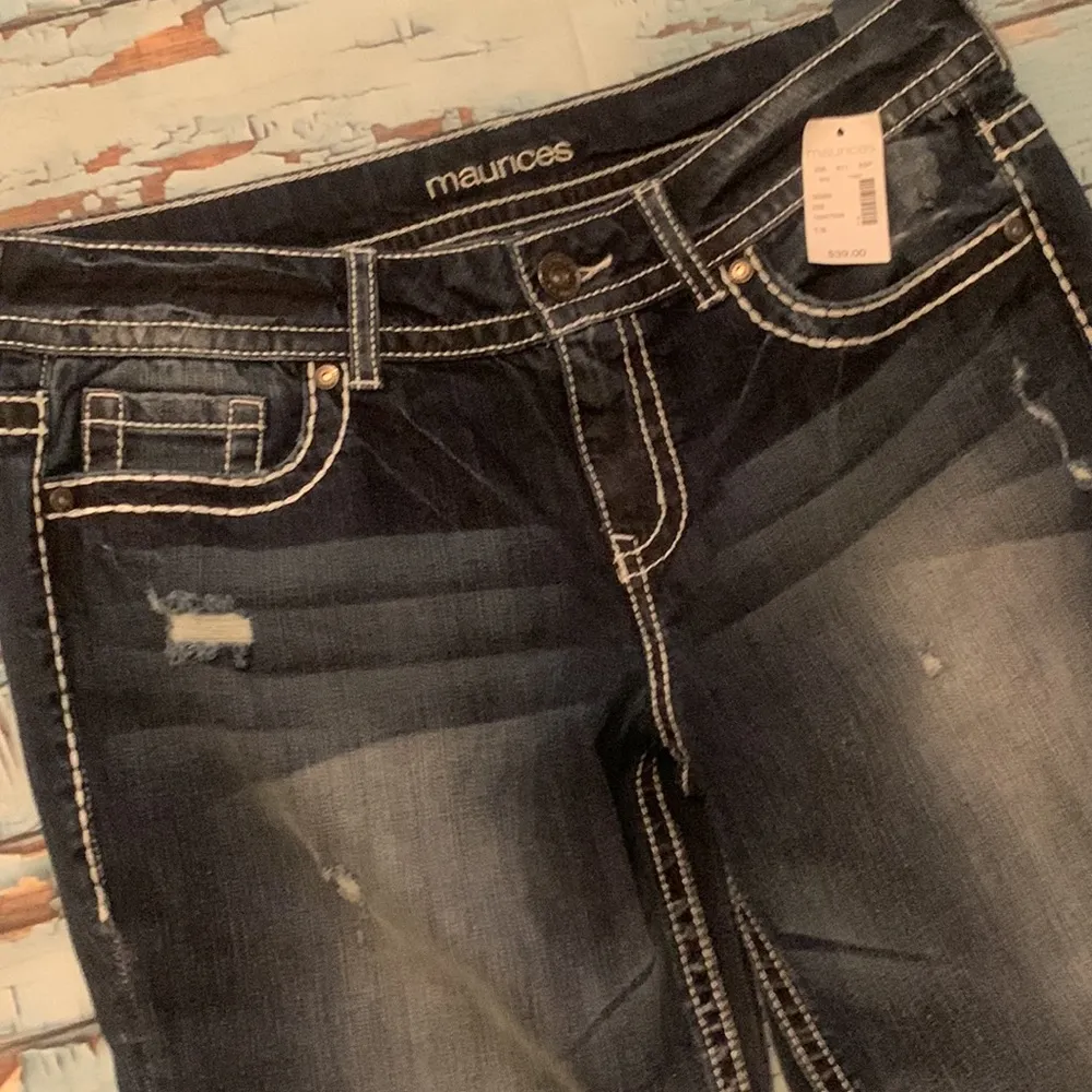 🇺🇸🇺🇸🇺🇸3 for 12🇺🇸🇺🇸🇺🇸Distressed Denim Capris - Image 2