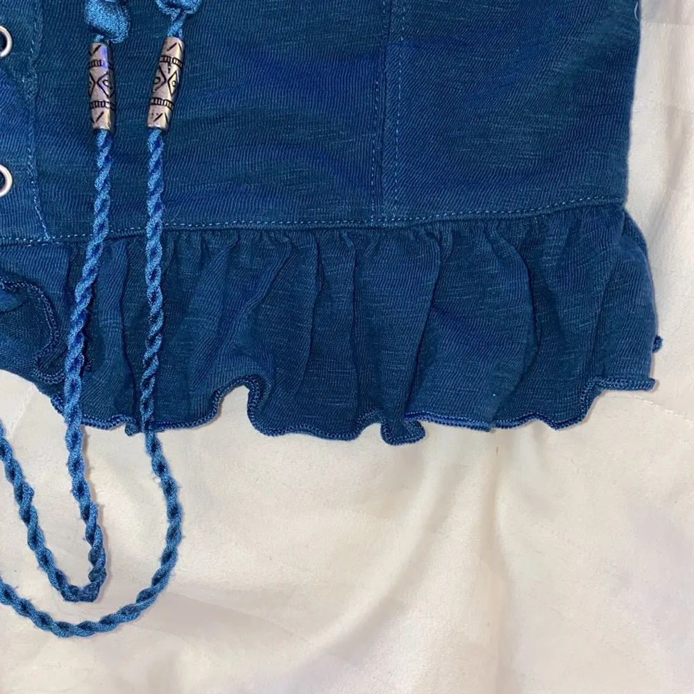 NWOT Super soft trendy crop top - Image 3