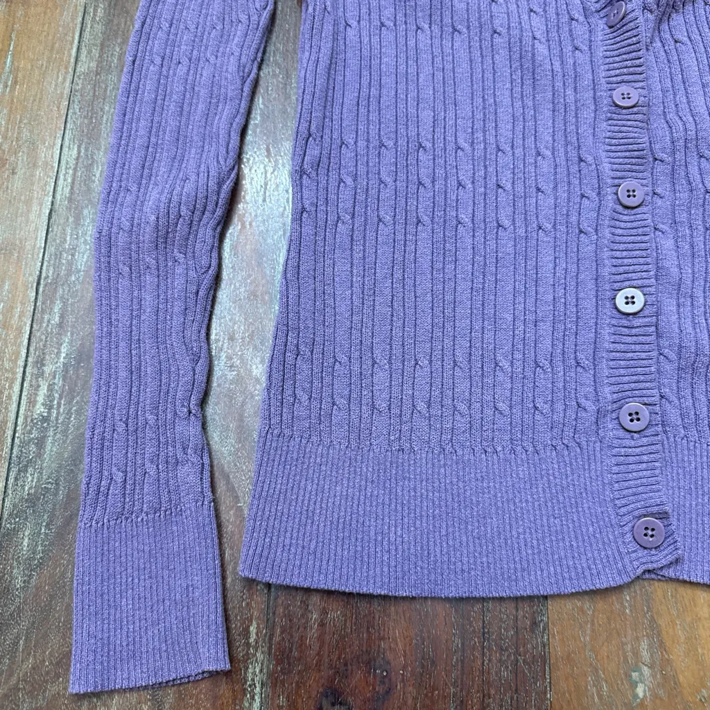 Women's Vintage St. John's Bay Purple Ribbed V-Neck Cardigan Sweater Medium - Image 3