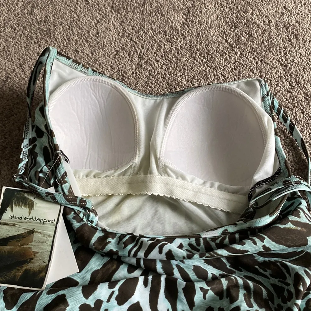 Island World Apparel Animal Print One Piece Swim Suit SIZE S - Image 4