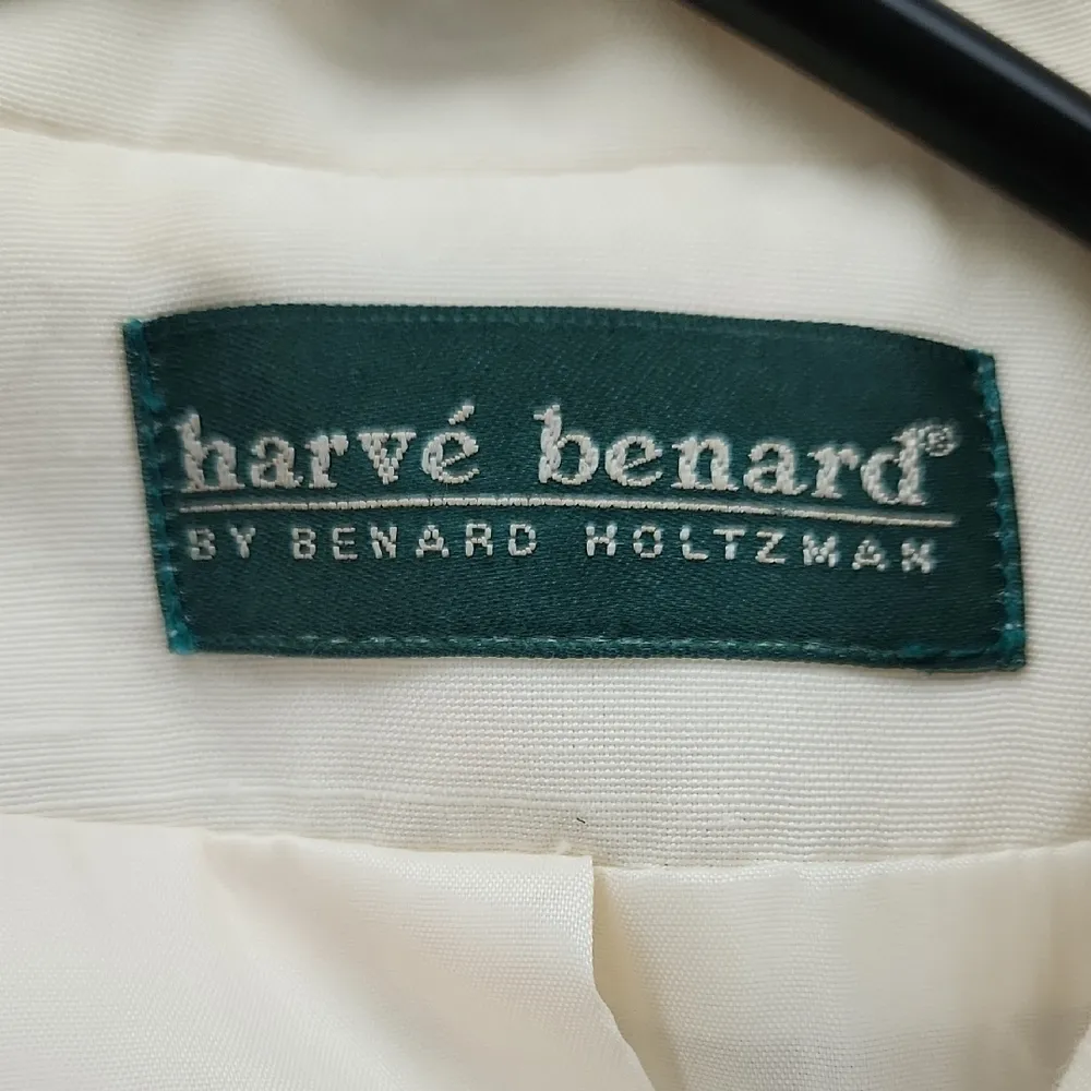 Vintage Harvé Bernard by Bernard Holtzman Blazer Pant Suit Set Cream Gold Size undefined - Image 4