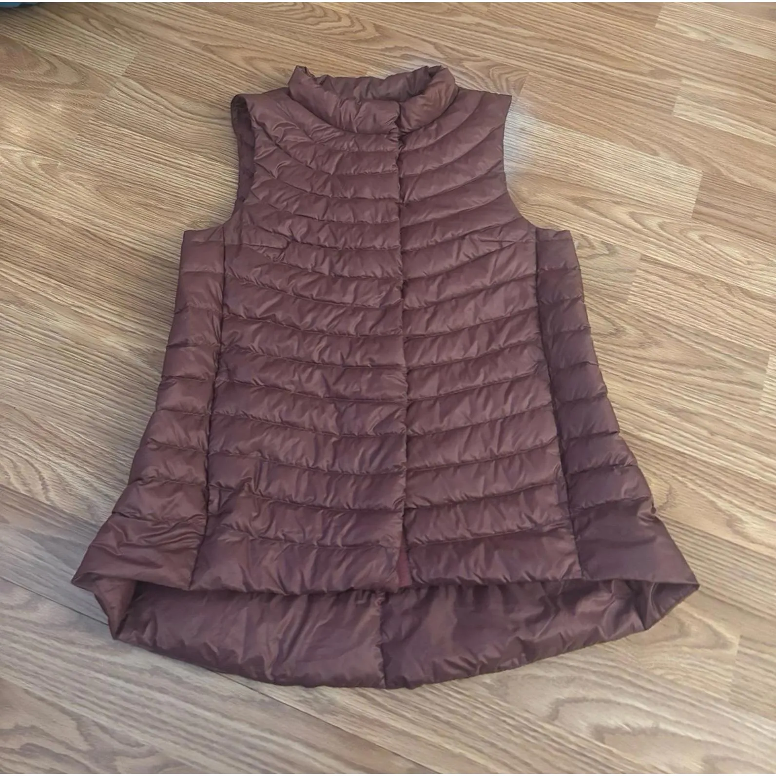 Athleta  Puffer Vest Size XS - Image 7