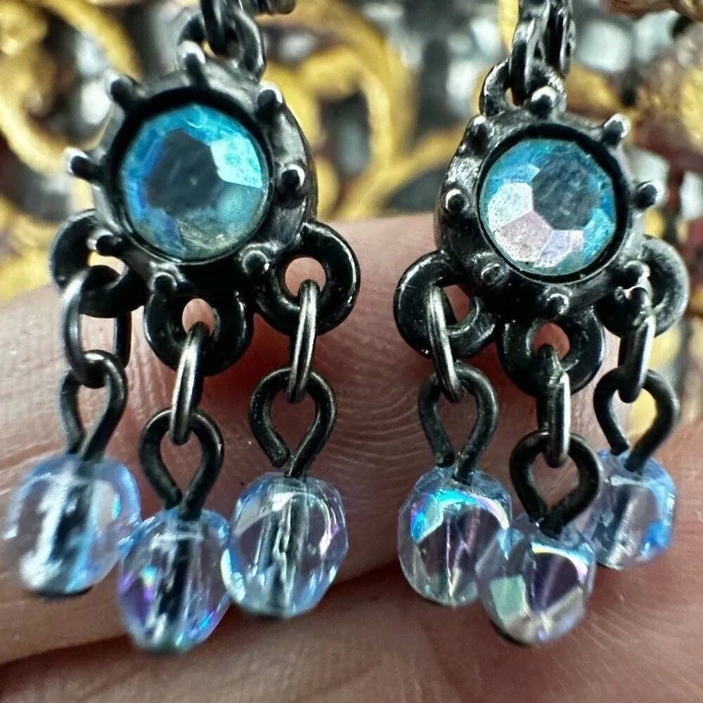 Dainty blue beaded earrings Blue - Image 5