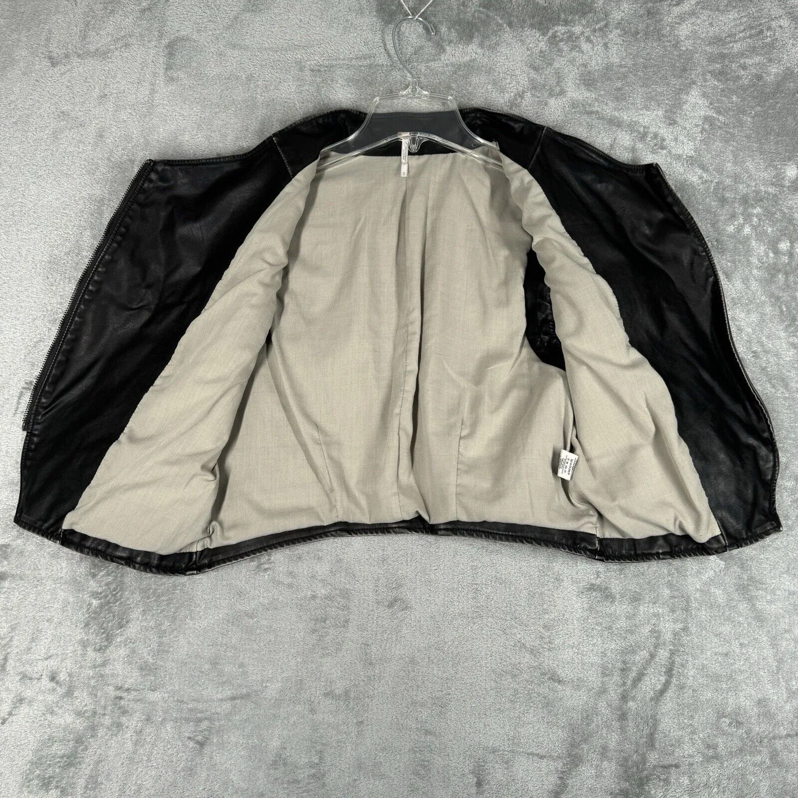 Free People Vest Womens Medium Black Faux Vegan Leather Asymmetric‎ Moto Biker - Image 4