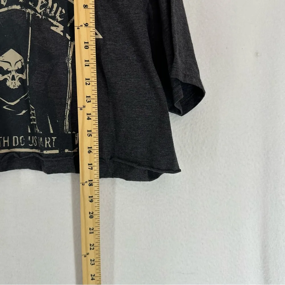 Suicide Squad Belle Reve Skull Cropped T Shirt Women’s Large Grey - Image 3