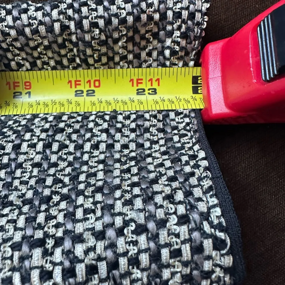 Brown Beige Black Wool Blend 2 Button Jacket Sz M Hook Closure. - Image 10