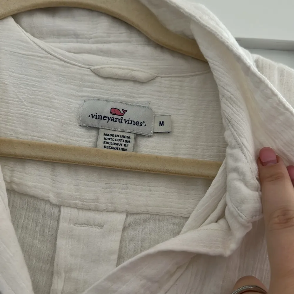 Vineyard Vines Top Women’s - Image 3