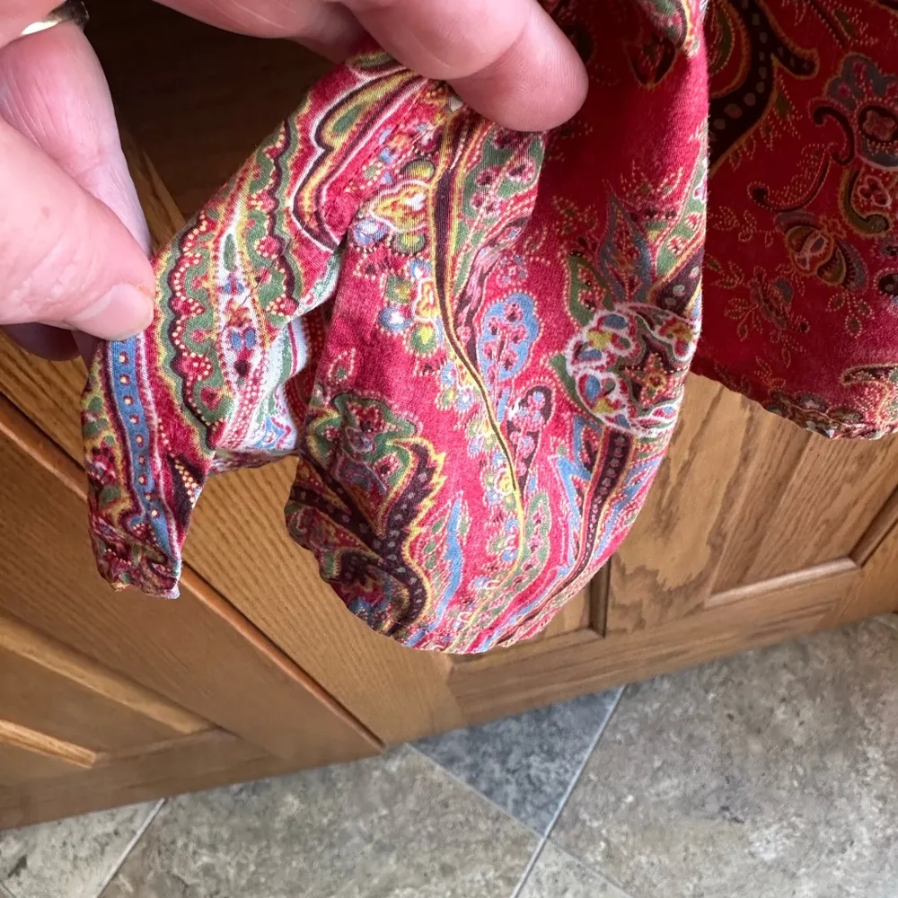 Chaps by Ralph Lauren Woman 1X Red Paisley Classic Button Up Blouse - Image 4