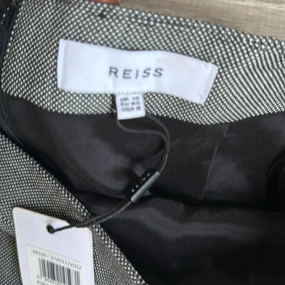 NEW  REISS Alber Tailored Pencil Skirt - Image 9