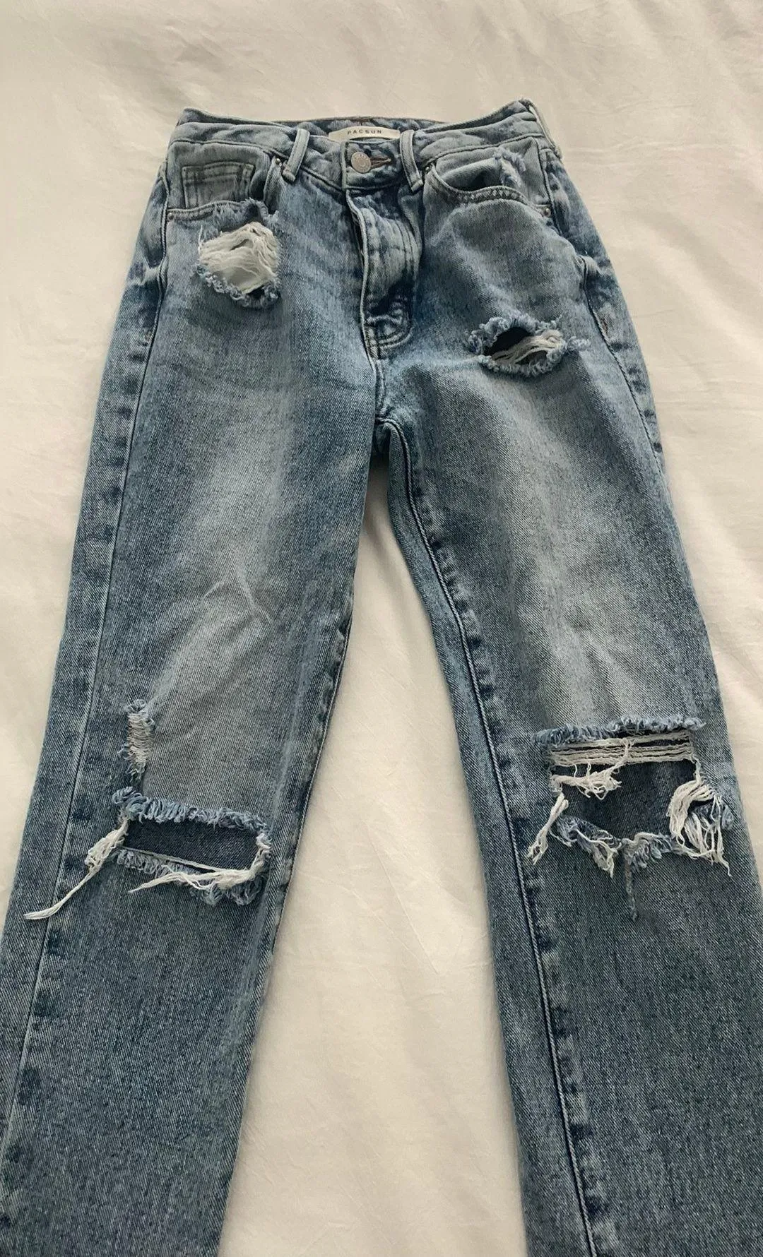 Ripped Jeans - Image 2