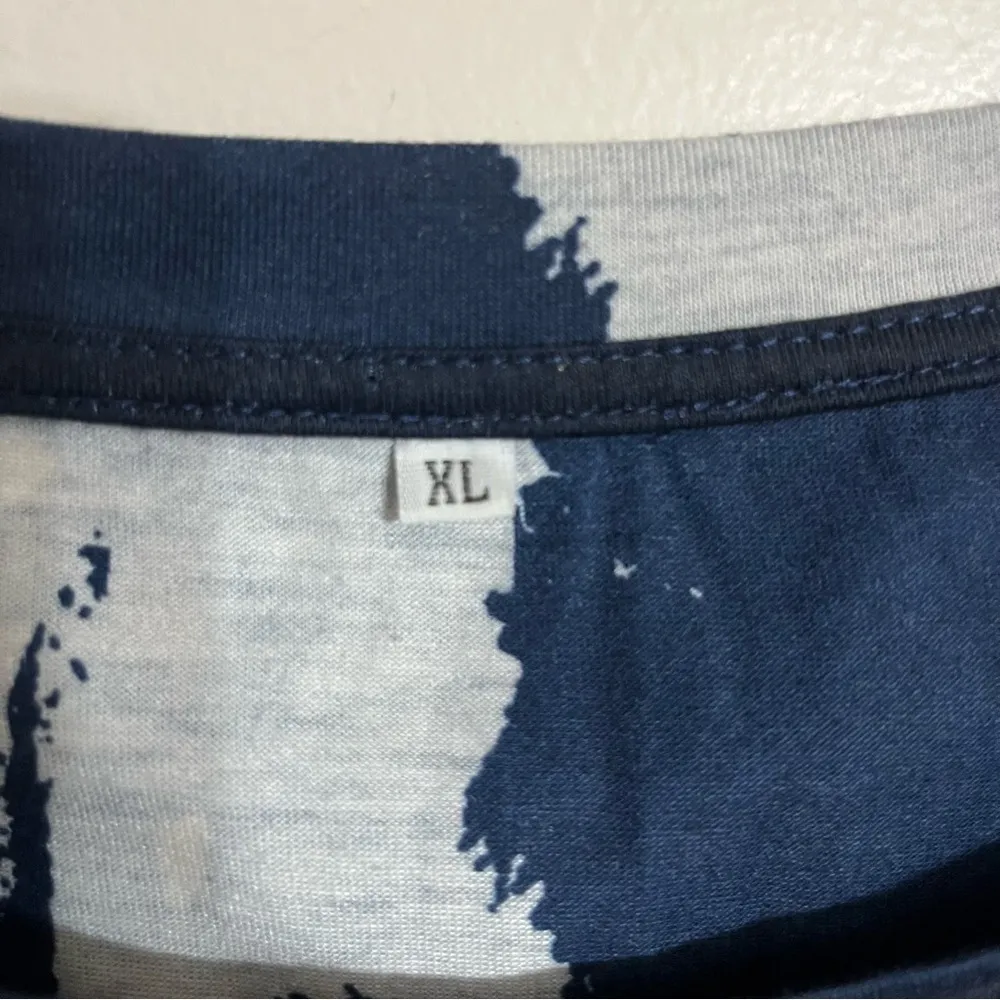 Women’s Garth Brooks Thunder Rolls Bleach Dyed Short Sleeve Tshirt Blue Size XL - Image 3