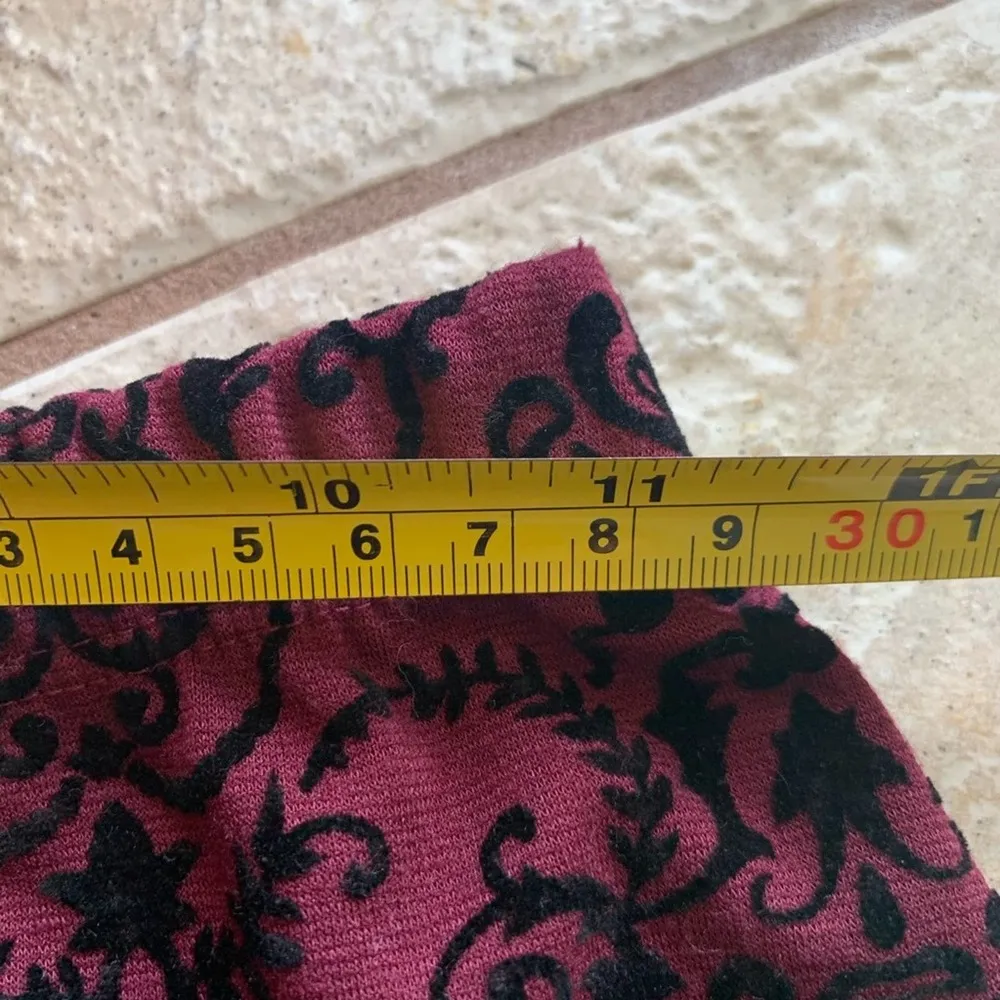 Flash Maroon black velvet pencil skirt Size XS - Image 5