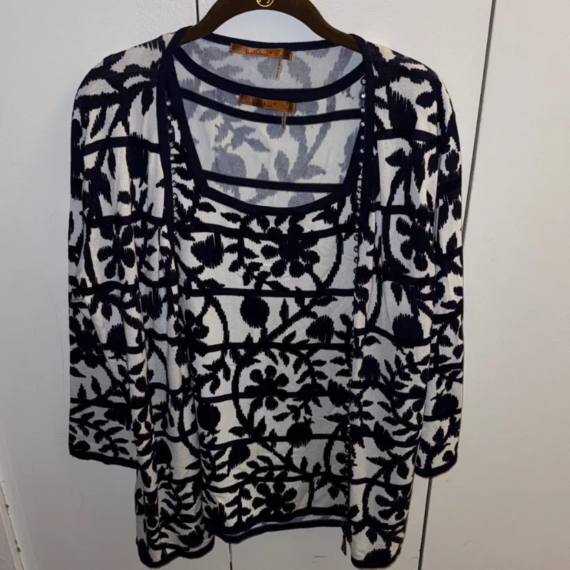 $188 Belldini Navy White Rhinestone Cardigan and tank matching set Size XL Blue - Image 2