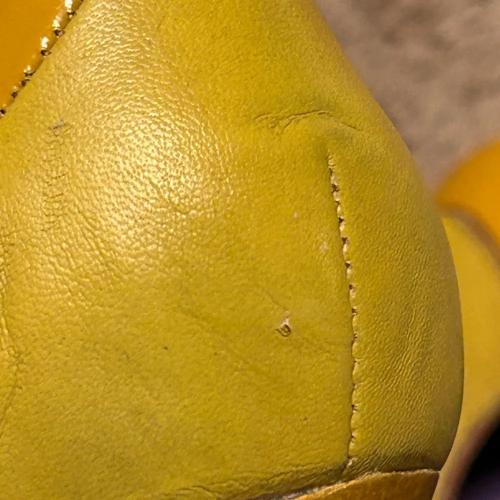 Women’s Poetic License “Love Letter” Mary Jane pumps. Size 8M Gold - Image 9