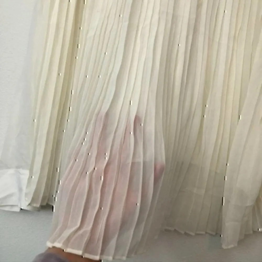 EXPRESS Cream Ivory Accordion Pleated Pleat Back Long Sleeve Button Down Small - Image 10