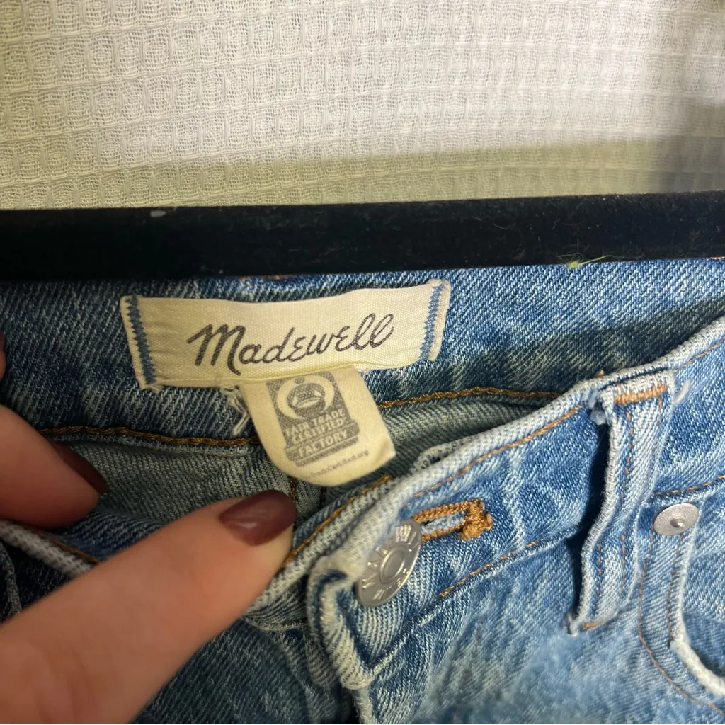 Madewell | Blue Ankle Cropped Jeans with Frayed‎ Hem 25 Boyfriend - Image 6