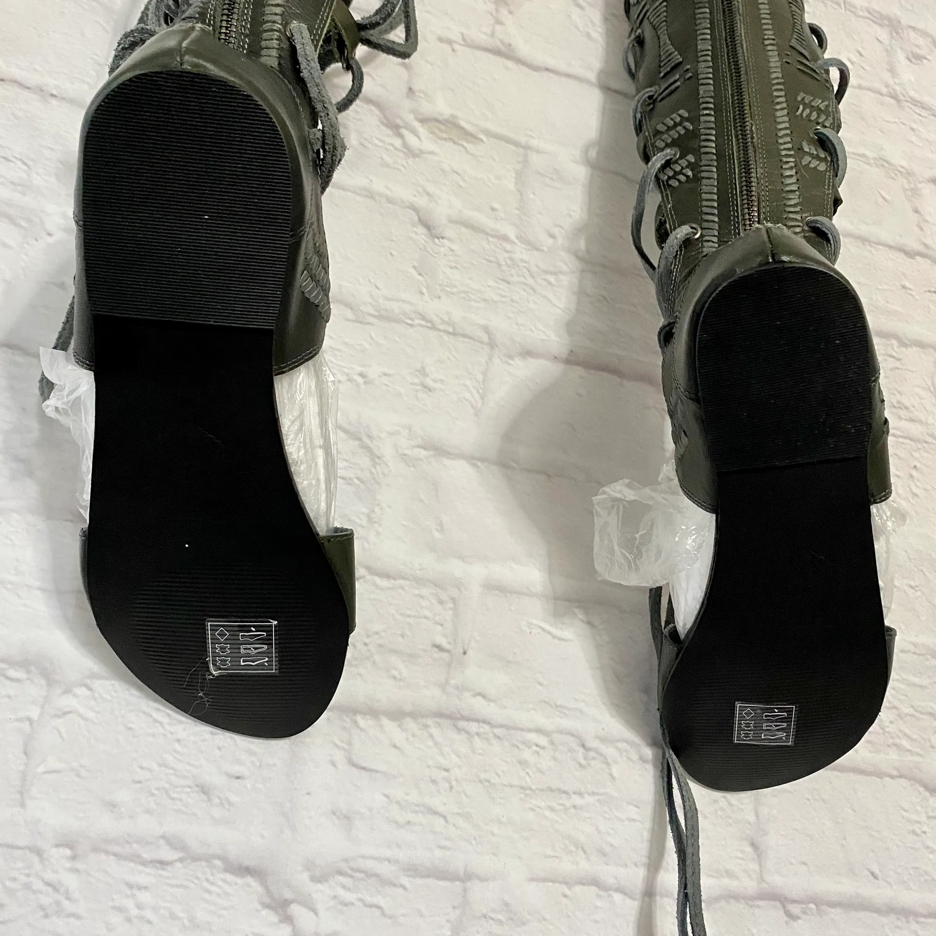 NWOT Leather Gladiator Sandals - Image 5