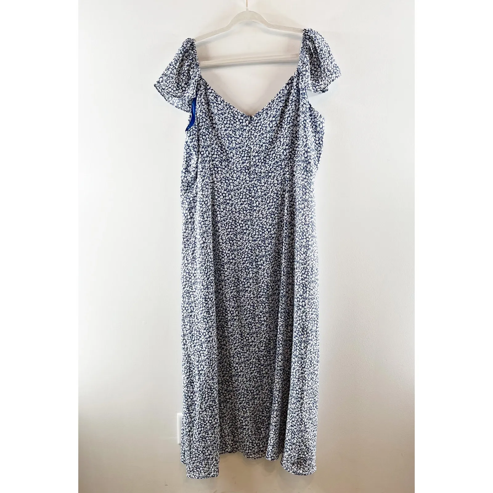 Showpo Sweetheart Neckline Ditsy Floral Slit Flutter Cap Sleeve Maxi Dress Blue Size 16 - Image 8