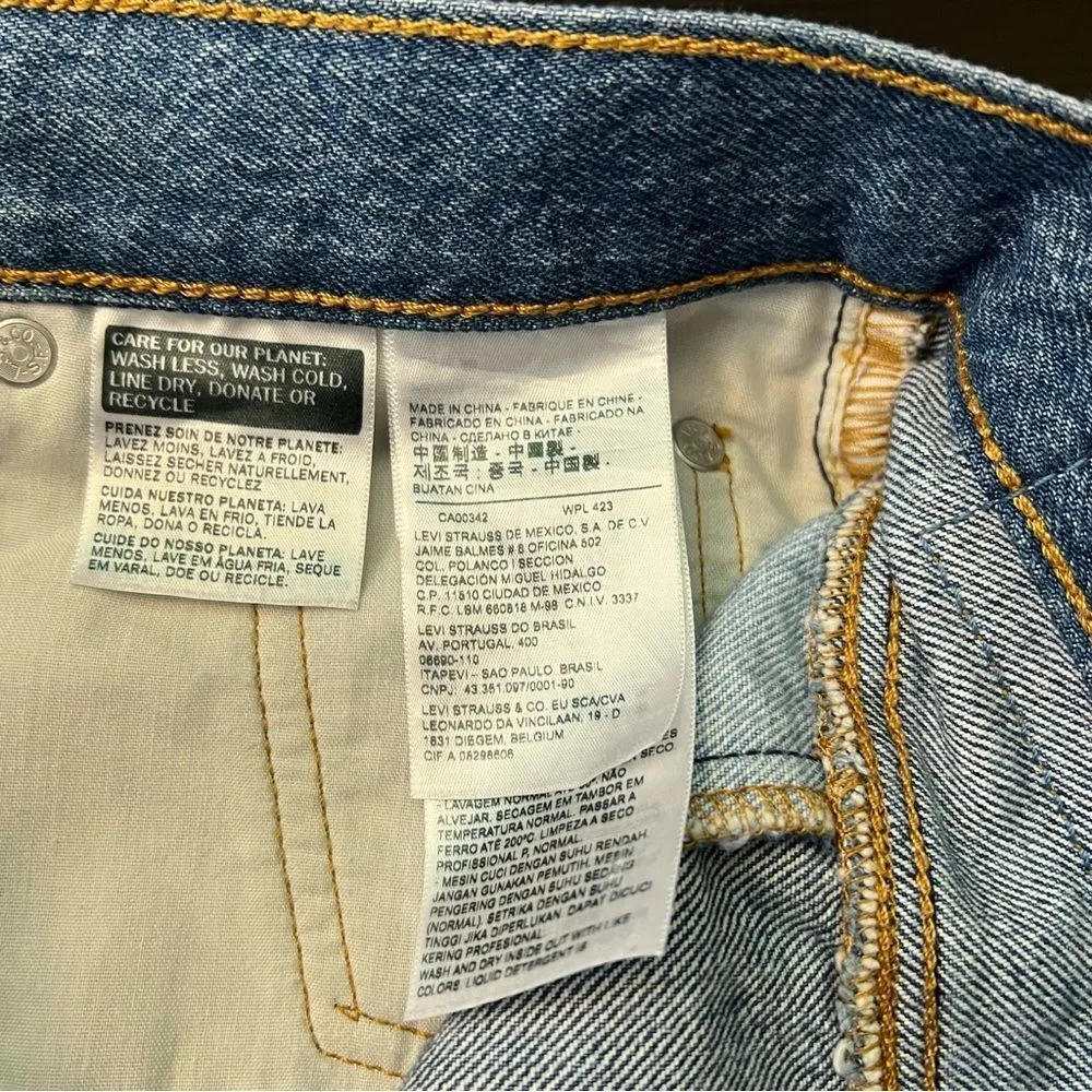 ✨ Levi’s Patchwork 501 Altered Denim Shorts Button Fly 27 - Image 7